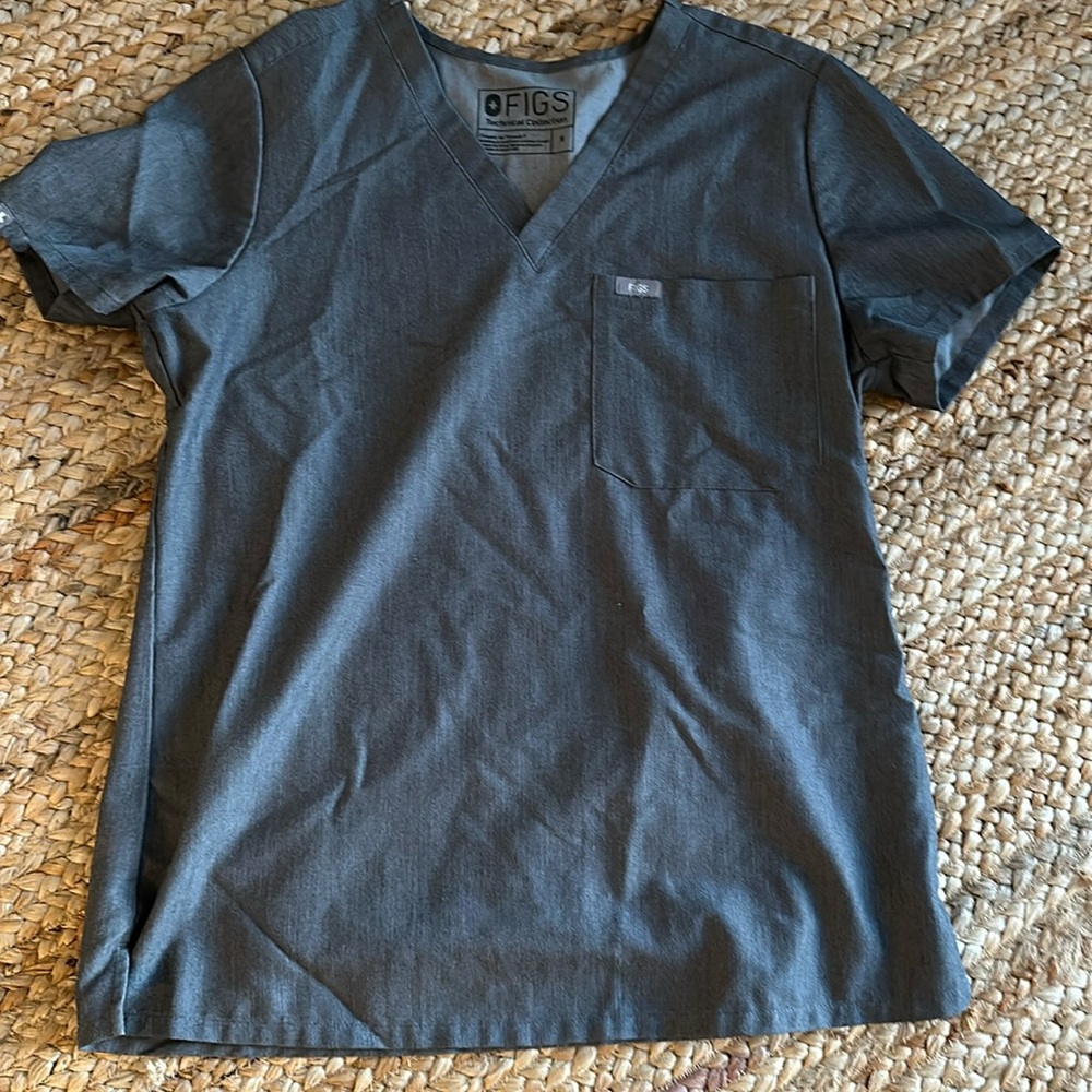 Catarina grey size small Figs top